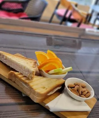 Bed and breakfast 21-rooms Tirana