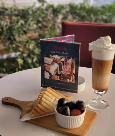 21-rooms Bed and breakfast