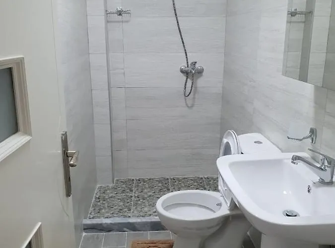 Bed & Breakfast 21-rooms Tirana