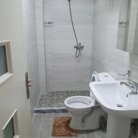 Oda ve Kahvaltı 21-rooms Tiran