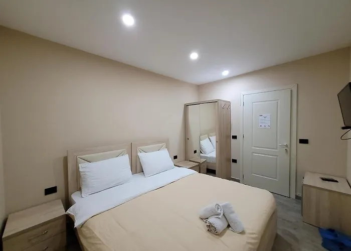 B&B 21-rooms 티라나